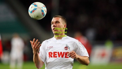 kaiyun网页版：持续兴奋！凯恩再发文庆祝首冠：难忘的一个月！